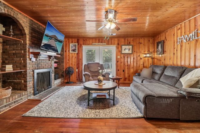 13110 County Road 4016, Kemp, TX 75143