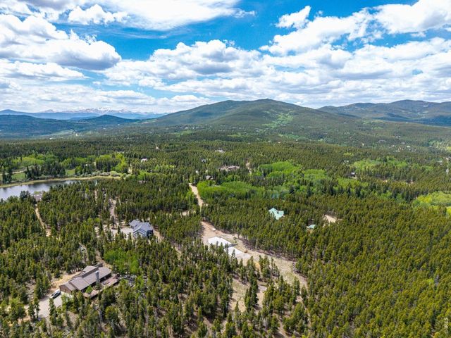 52 Meadowlake Dr, Black Hawk, CO 80422