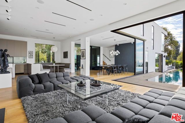 1517 Oriole Lane, Los Angeles, CA 90069