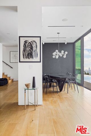 1517 Oriole Lane, Los Angeles, CA 90069