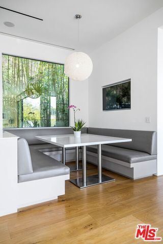 1517 Oriole Lane, Los Angeles, CA 90069