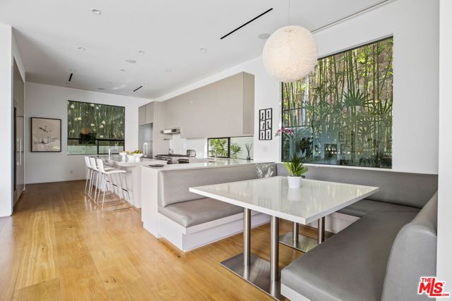 1517 Oriole Lane, Los Angeles, CA 90069