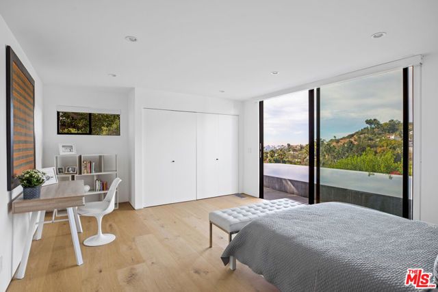 1517 Oriole Lane, Los Angeles, CA 90069