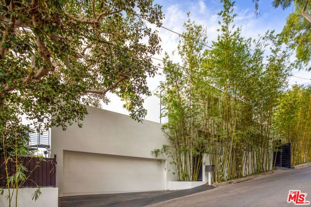 1517 Oriole Lane, Los Angeles, CA 90069