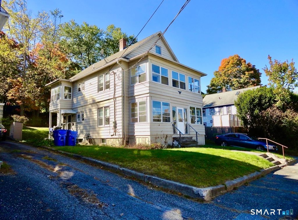 40 Maplewood Avenue, Torrington, CT 06790