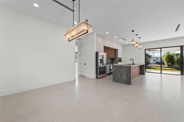 621 NW 42nd Avenue, Coconut Creek, FL 33066