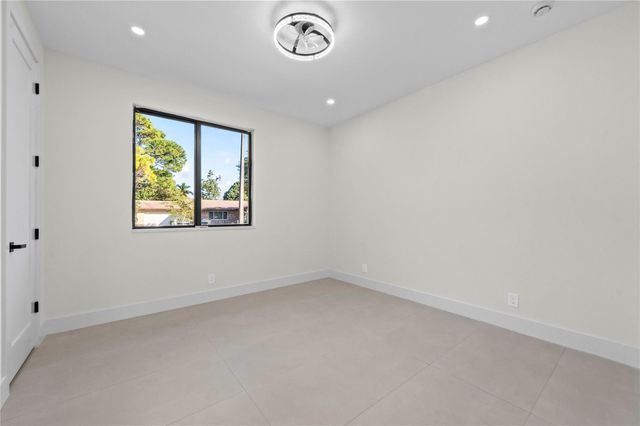 621 NW 42nd Avenue, Coconut Creek, FL 33066