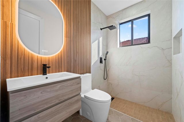 621 NW 42nd Avenue, Coconut Creek, FL 33066