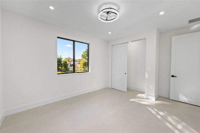 621 NW 42nd Avenue, Coconut Creek, FL 33066