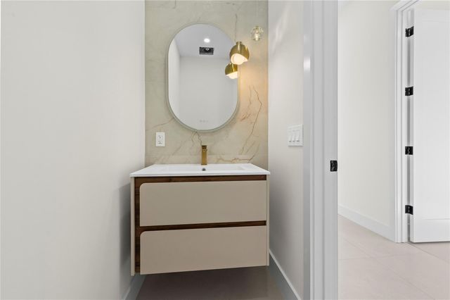 621 NW 42nd Avenue, Coconut Creek, FL 33066