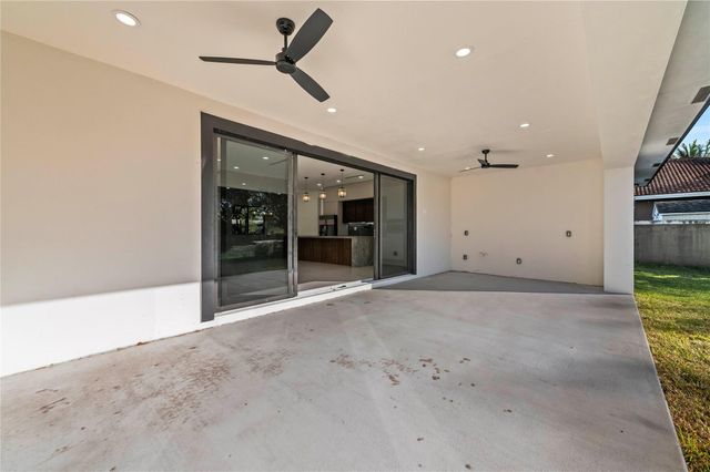 621 NW 42nd Avenue, Coconut Creek, FL 33066