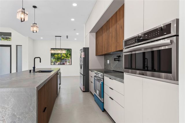 621 NW 42nd Avenue, Coconut Creek, FL 33066