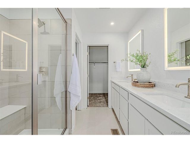 2078 S Holly St 3, Denver, CO 80222