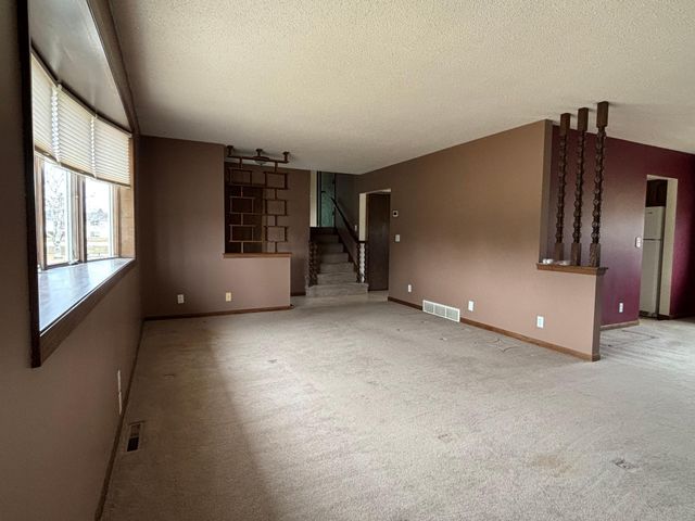 106 4th Street N, Hoffman, MN 56339