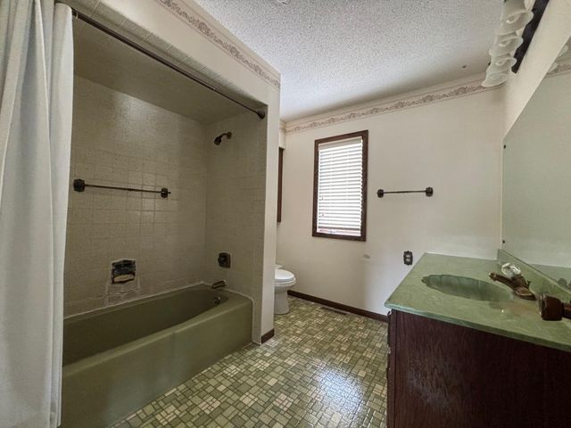 106 4th Street N, Hoffman, MN 56339