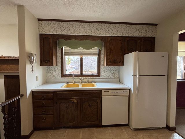 106 4th Street N, Hoffman, MN 56339