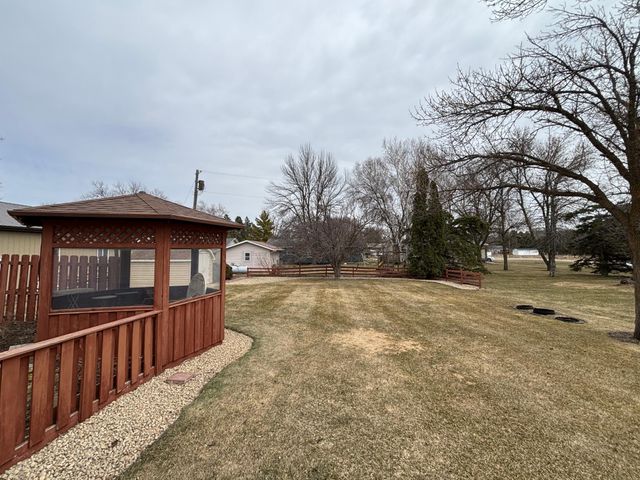 106 4th Street N, Hoffman, MN 56339