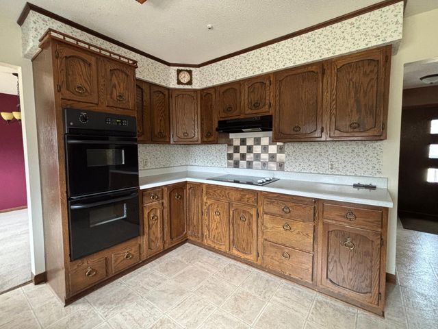 106 4th Street N, Hoffman, MN 56339