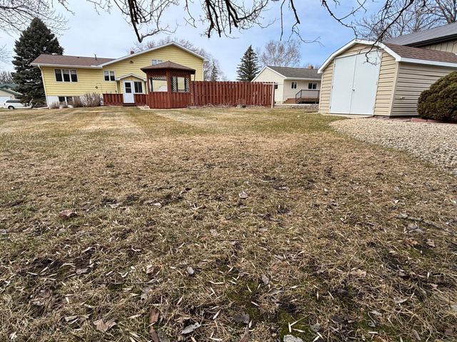 106 4th Street N, Hoffman, MN 56339