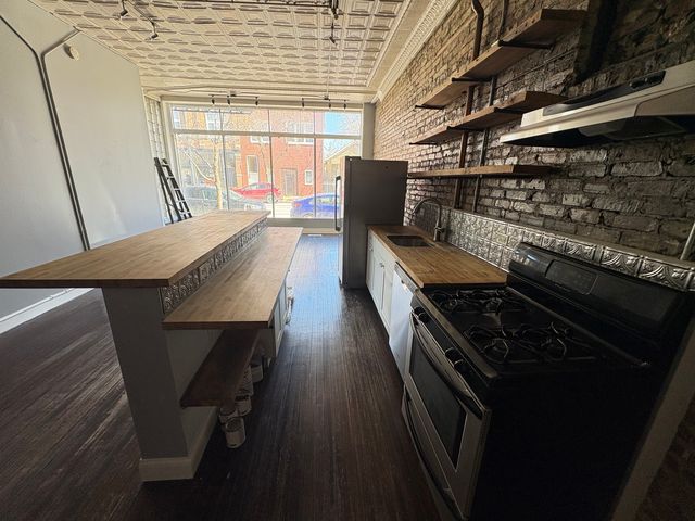 3254 S Morgan Avenue Comm, Chicago, IL 60608