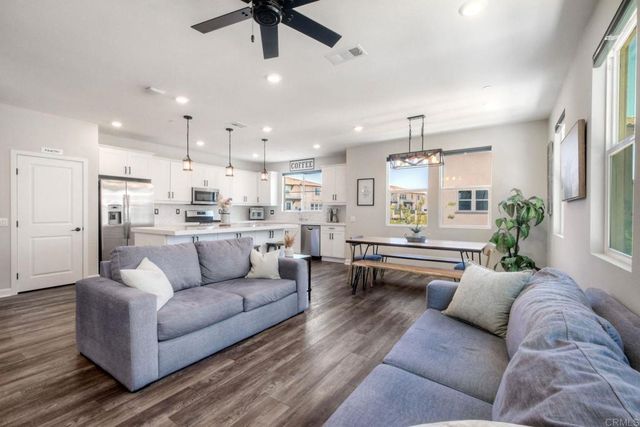 2510 Cheyne Way, Oceanside, CA 92056