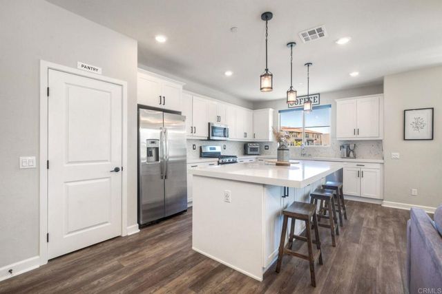 2510 Cheyne Way, Oceanside, CA 92056