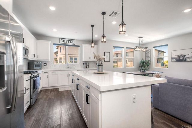 2510 Cheyne Way, Oceanside, CA 92056