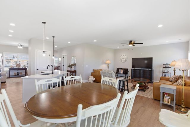202 Carhartt Drive, Richmond, KY 40475