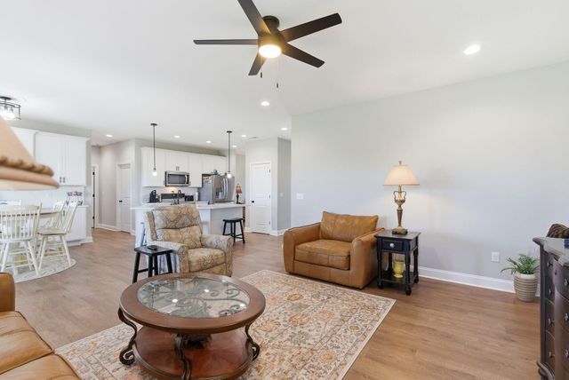 202 Carhartt Drive, Richmond, KY 40475