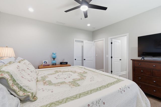 202 Carhartt Drive, Richmond, KY 40475