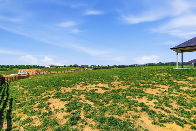 202 Carhartt Drive, Richmond, KY 40475
