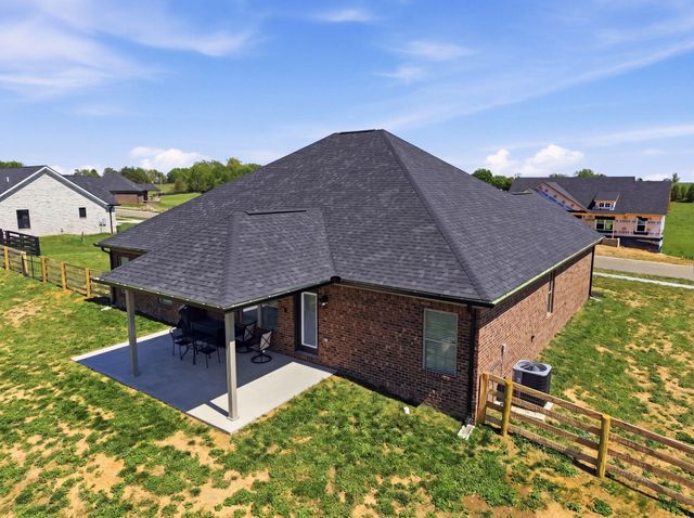 202 Carhartt Drive, Richmond, KY 40475