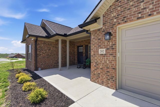 202 Carhartt Drive, Richmond, KY 40475