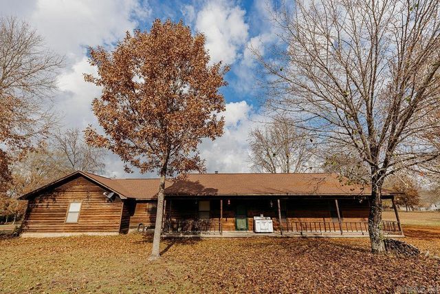 17 Oak Creek, Conway, AR 72032