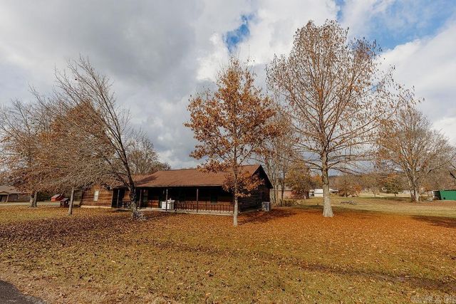 17 Oak Creek, Conway, AR 72032