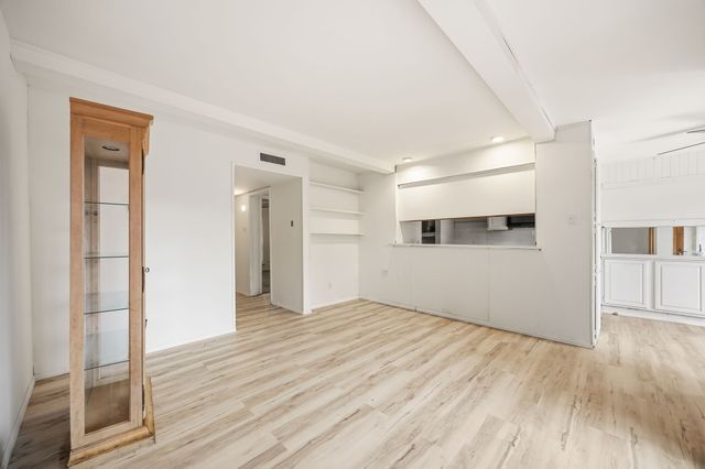 438 Arborview Drive, Garland, TX 75043