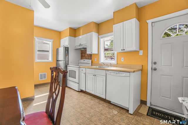 90 Marlboro Street, Hamden, CT 06517
