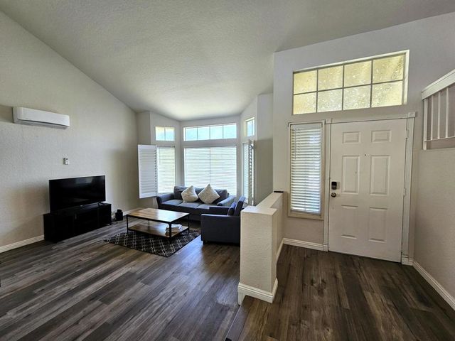 69911 Willow Lane, Cathedral City, CA 92234