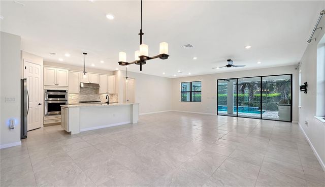5721 SWEET LEAF WAY, Sarasota, FL 34238
