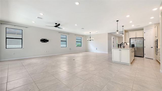 5721 SWEET LEAF WAY, Sarasota, FL 34238