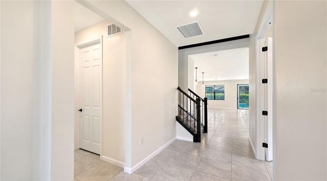 5721 SWEET LEAF WAY, Sarasota, FL 34238