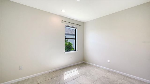 5721 SWEET LEAF WAY, Sarasota, FL 34238