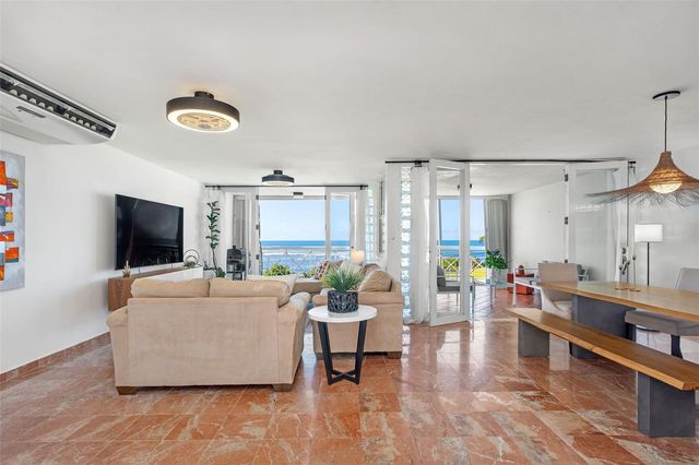 Villas de COSTA DORADA H3, Dorado, PR 00646