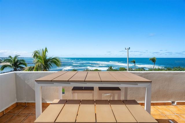 Villas de COSTA DORADA H3, Dorado, PR 00646