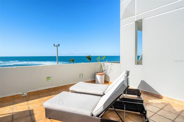 Villas de COSTA DORADA H3, Dorado, PR 00646