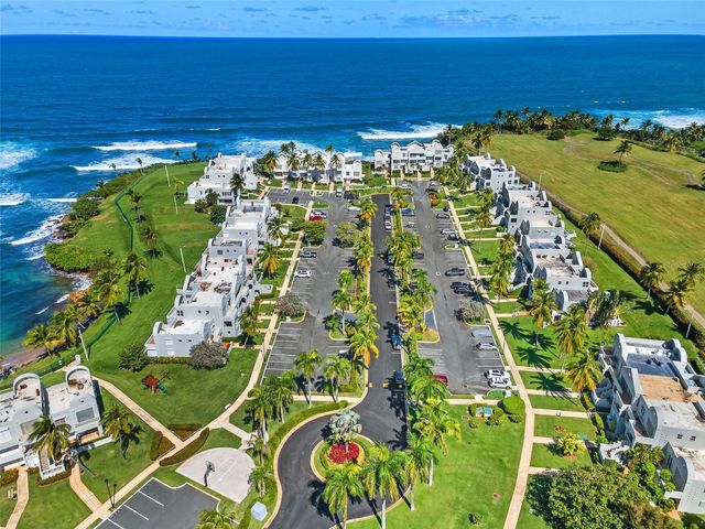 Villas de COSTA DORADA H3, Dorado, PR 00646