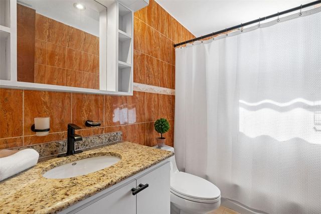 Villas de COSTA DORADA H3, Dorado, PR 00646