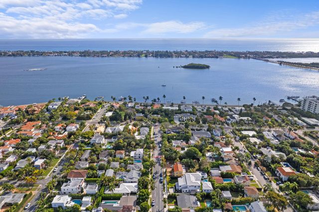 143 Greymon Drive, West Palm Beach, FL 33405