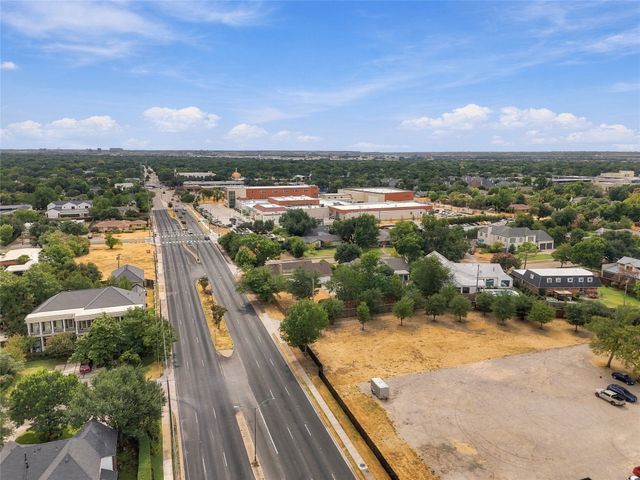 3660 Warick Drive, Dallas, TX 75229