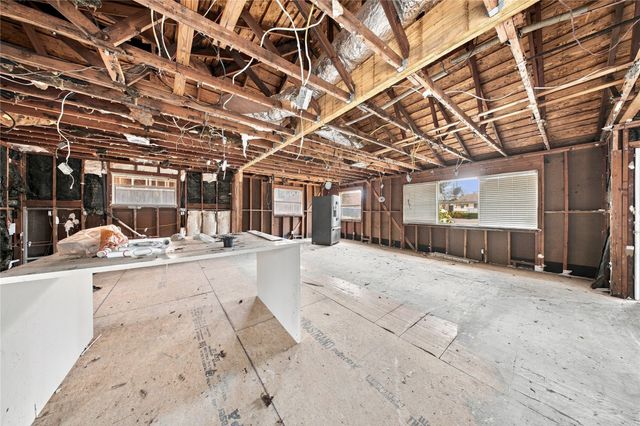 3660 Warick Drive, Dallas, TX 75229